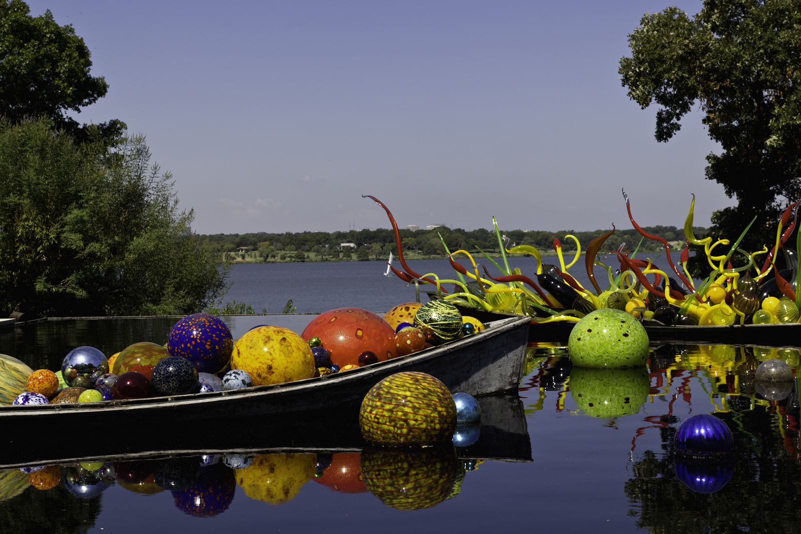Floating Dallas Arboritum(Chihuly Glass)